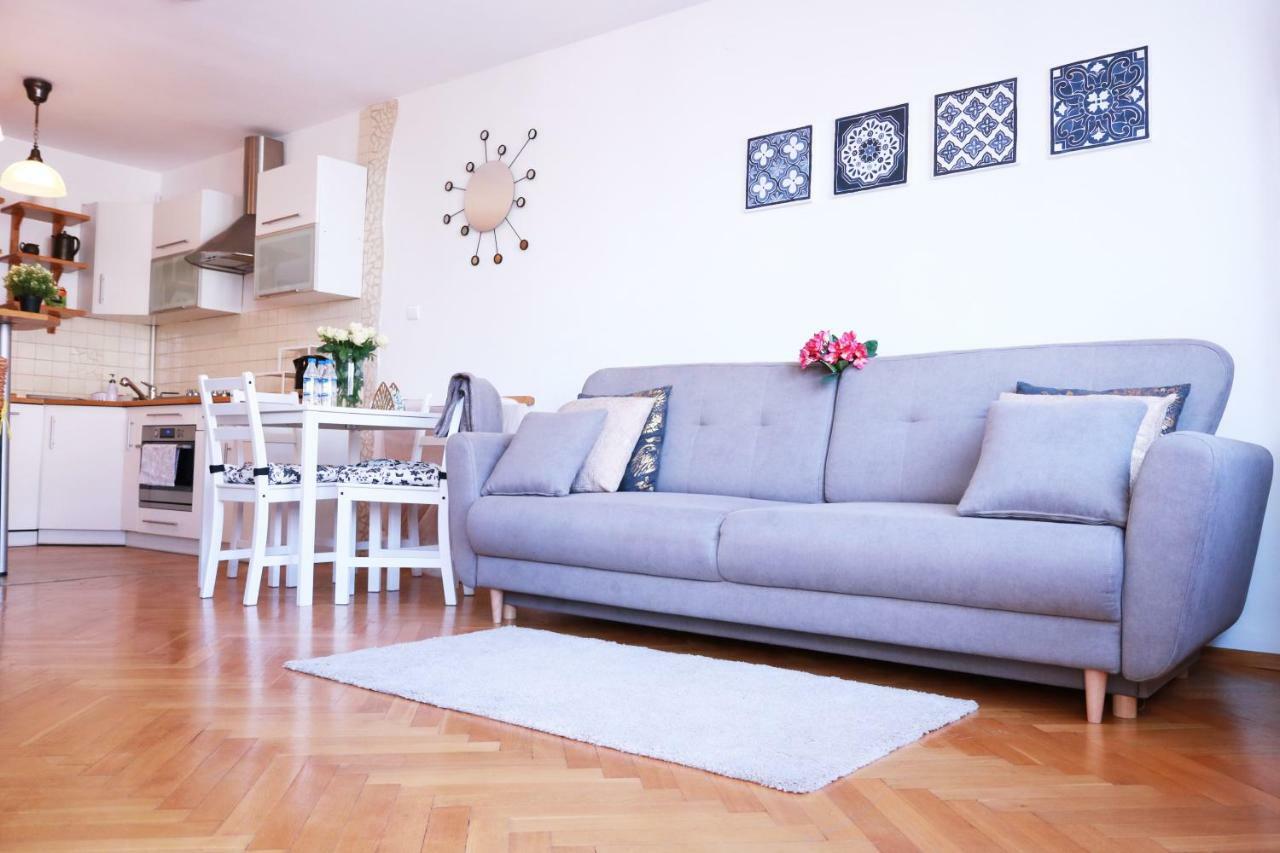 Apartament Cozy And Great Location By Cooee Warszawa