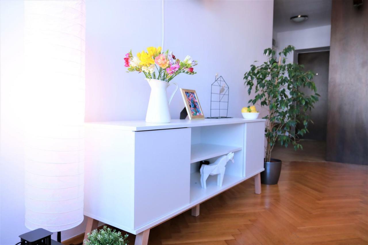 Cozy And Great Location By Cooee Apartament Warszawa